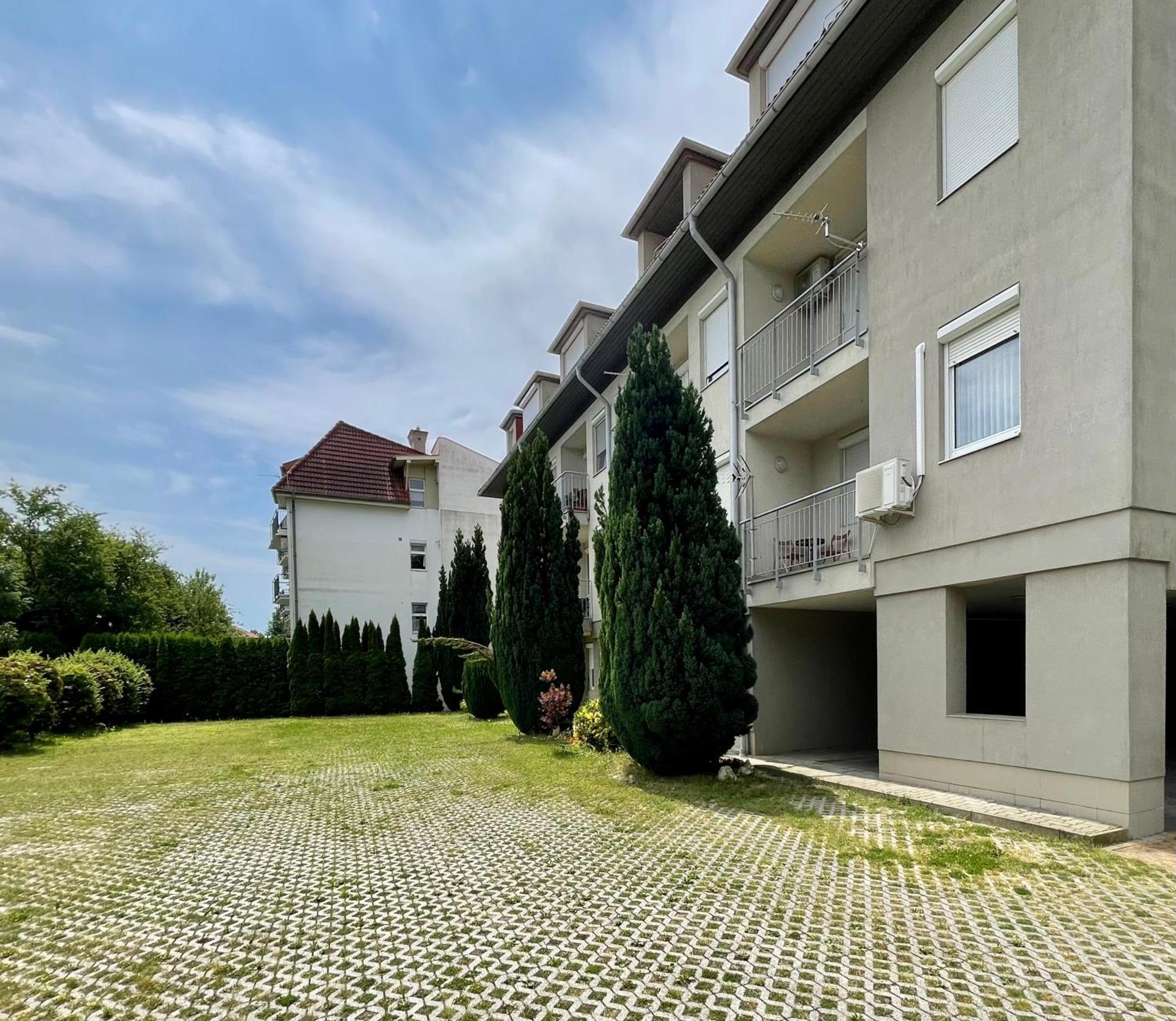 Tavirozsa 1A Apartman Hévíz Kültér fotó