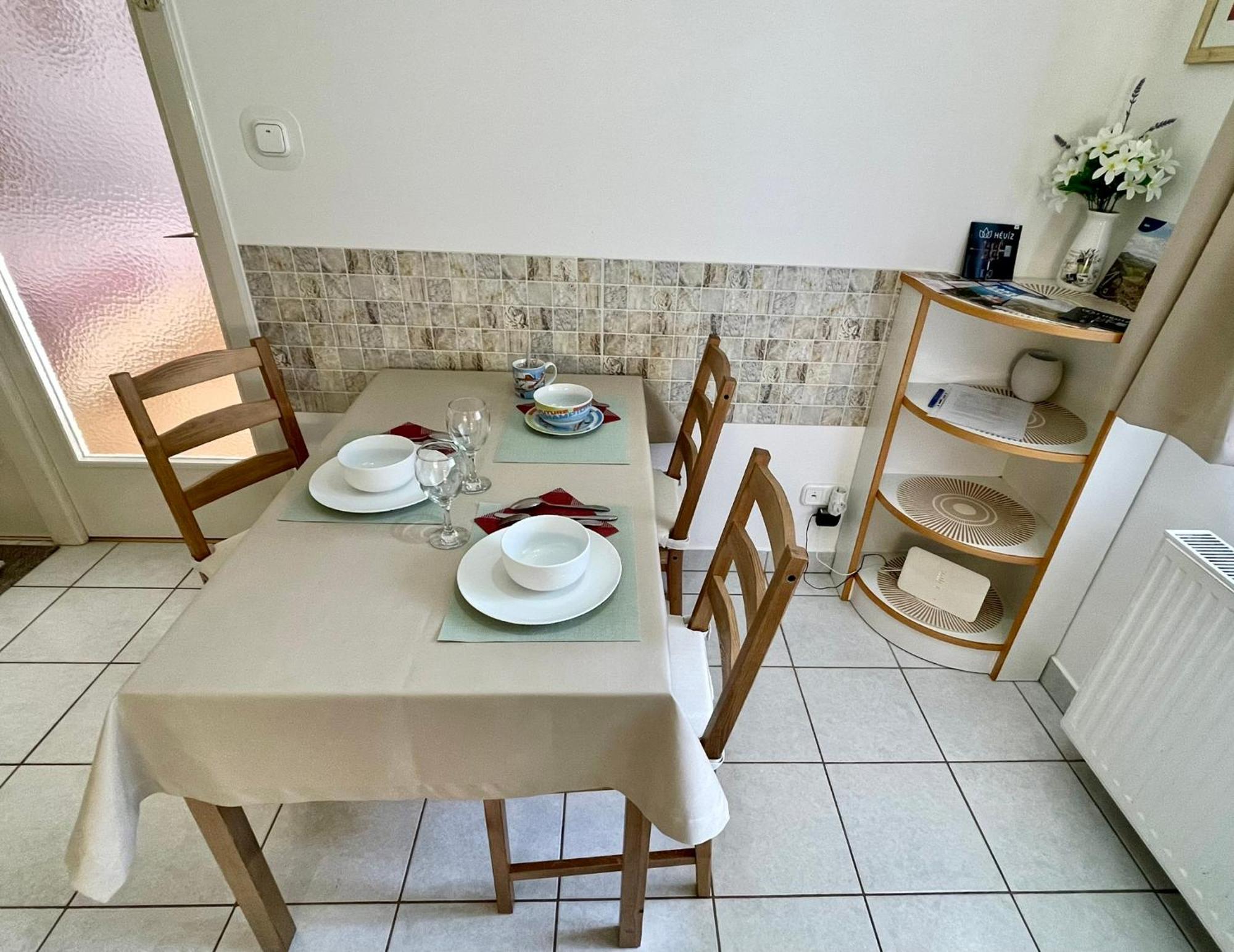 Tavirozsa 1A Apartman Hévíz Kültér fotó
